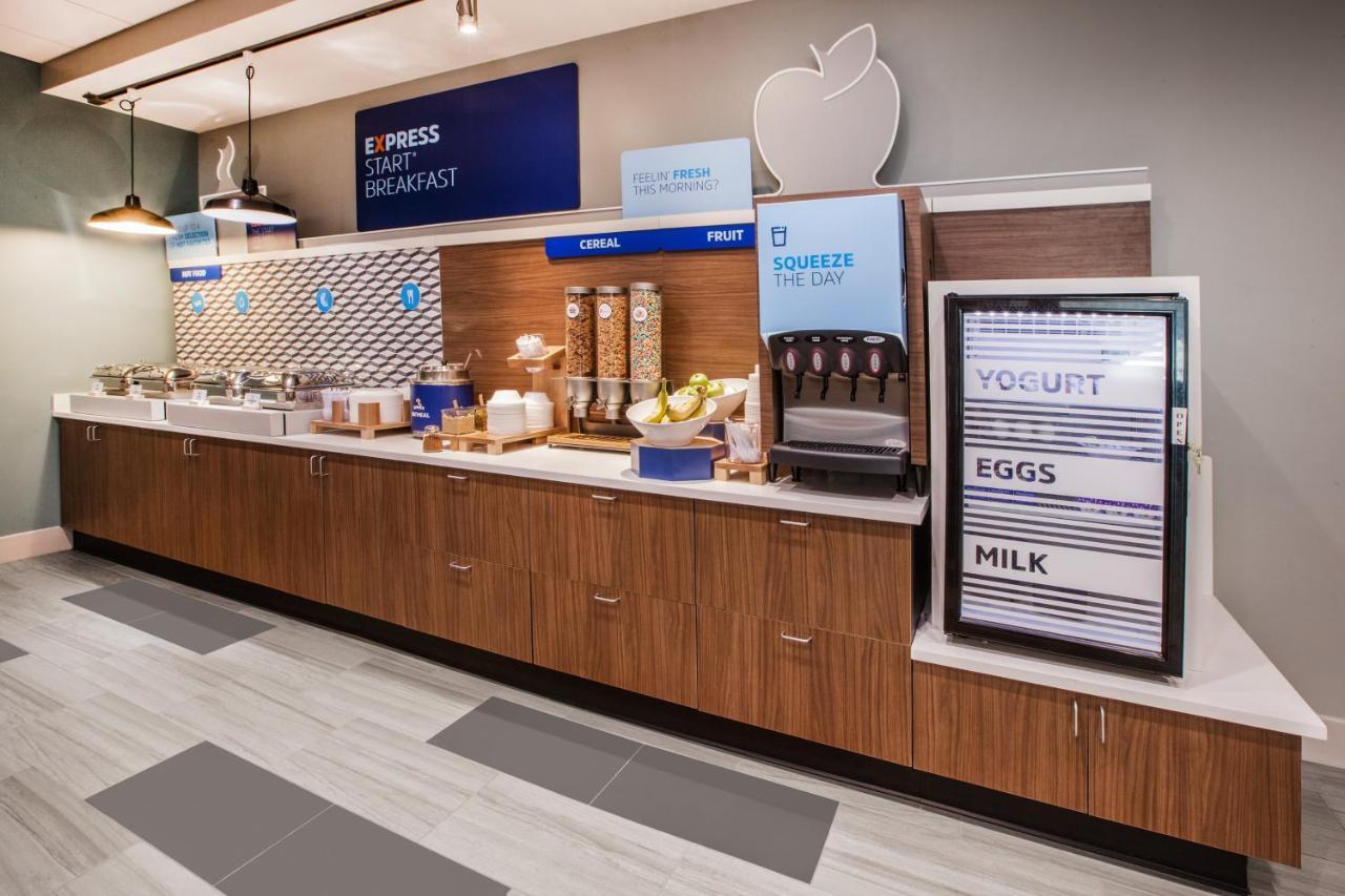 Holiday Inn Express & Suites - Grand Rapids South - Wyoming By Ihg Extérieur photo