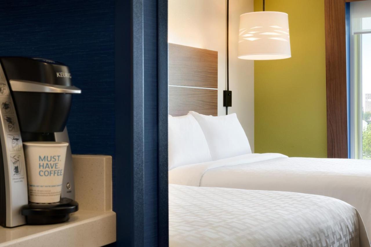Holiday Inn Express & Suites - Grand Rapids South - Wyoming By Ihg Extérieur photo
